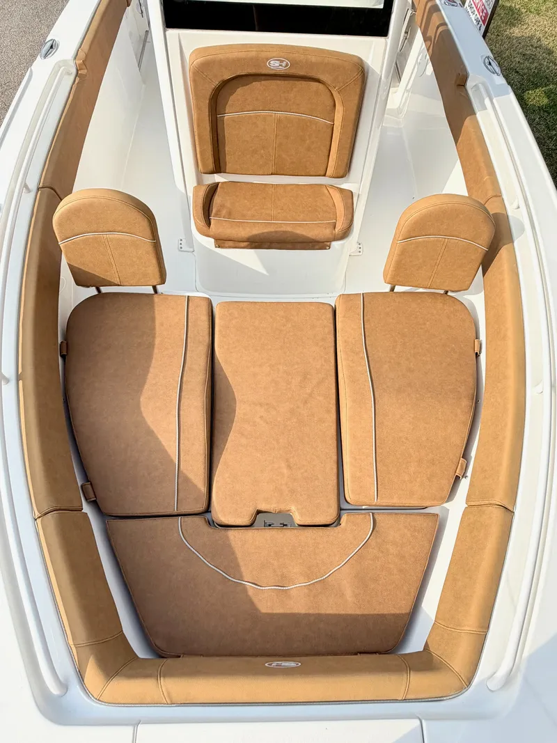 Slide: The Image of Sea Hunt Ultra 255SE 2023 - 24