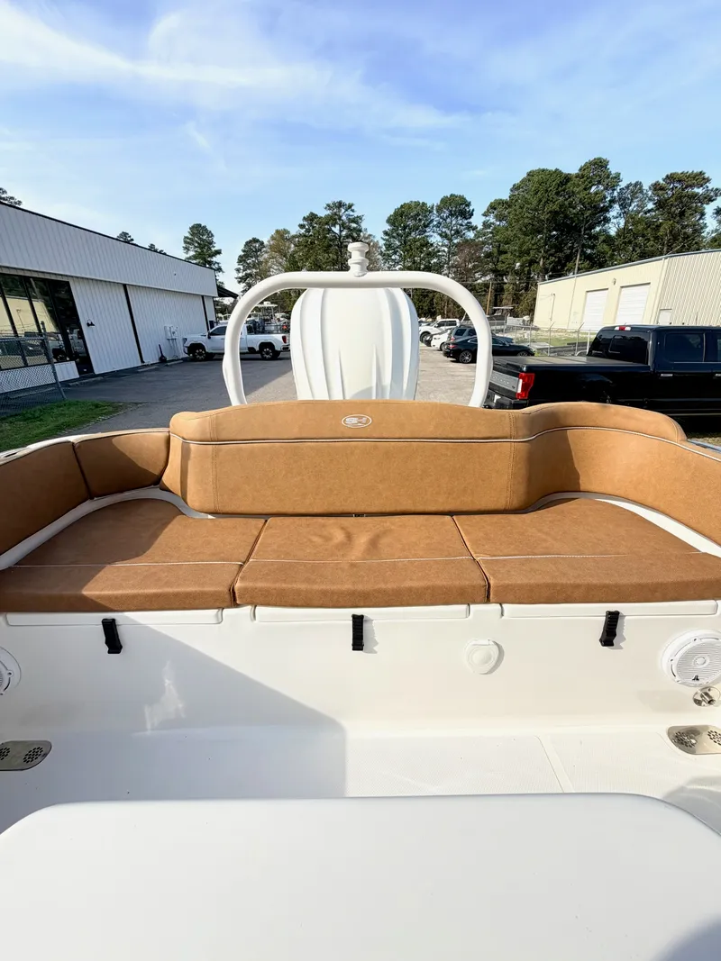 Slide: The Image of Sea Hunt Ultra 255SE 2023 - 7