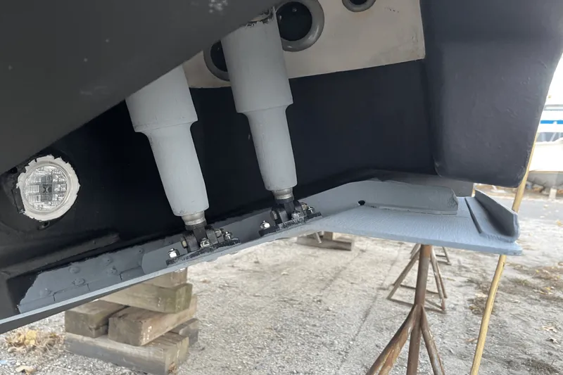 Slide: The Image of Boston Whaler 380 OUTRAGE 2017 - 36