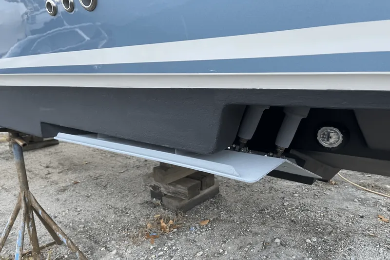 Slide: The Image of Boston Whaler 380 OUTRAGE 2017 - 37