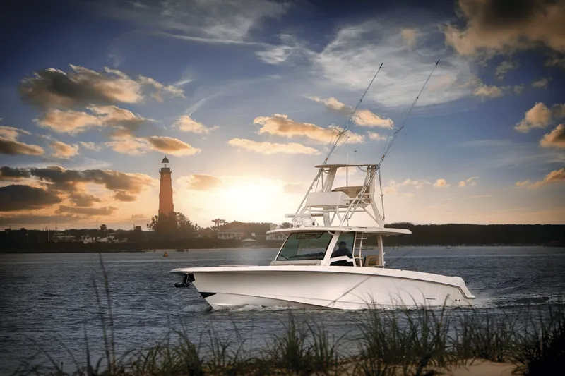 Slide: The Image of Boston Whaler 380 OUTRAGE 2017 - 46