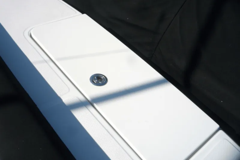 Slide: The Image of Boston Whaler 380 OUTRAGE 2017 - 9