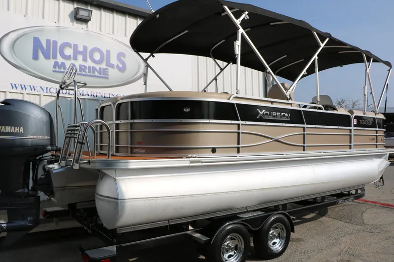 Slide: The Image of Xcursion X23RF 2014 - 2