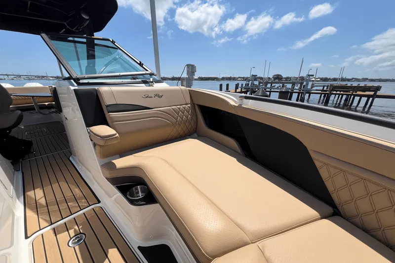 Slide: The Image of Sea Ray 280 SLX OUTBOARD 2024 - 31