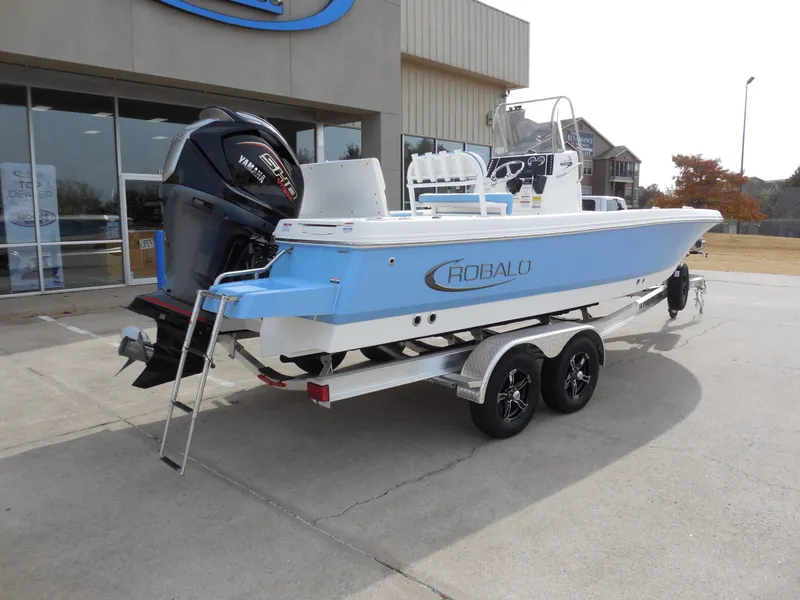 Slide: The Image of Robalo 226 Cayman 2026 - 2