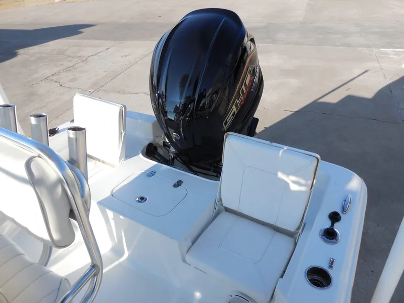 Slide: The Image of Sea Hunt 20 BX 2018 - 3