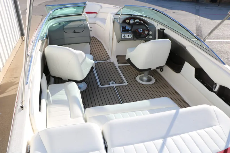 Slide: The Image of Regal 2200 Bowrider 2005 - 13