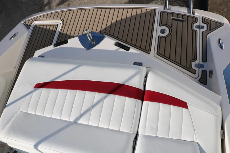 Slide: The Image of Regal 2200 Bowrider 2005 - 25