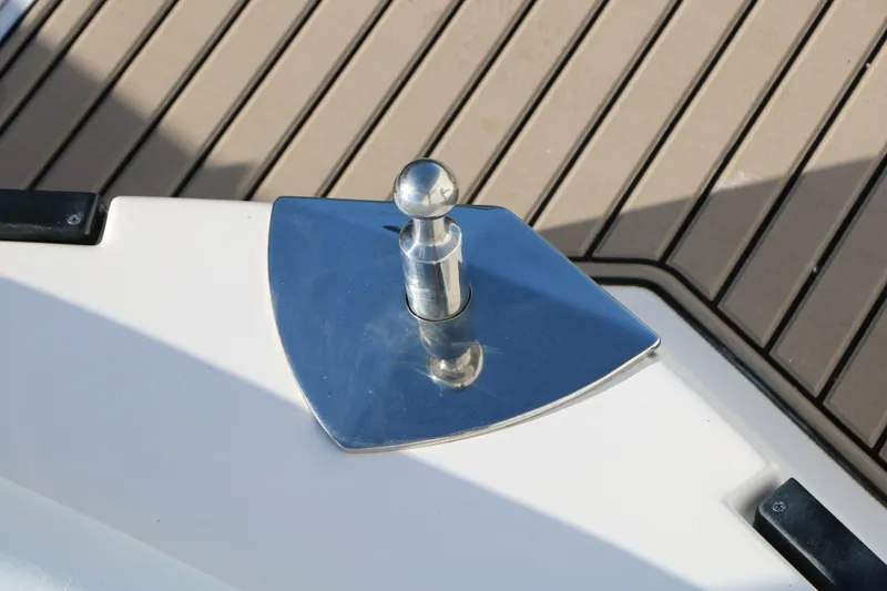 Slide: The Image of Regal 2200 Bowrider 2005 - 27