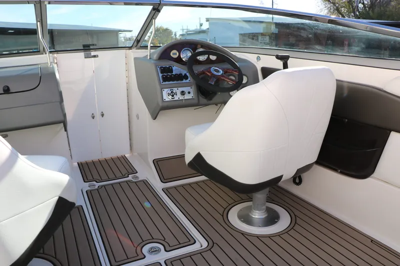 Slide: The Image of Regal 2200 Bowrider 2005 - 29