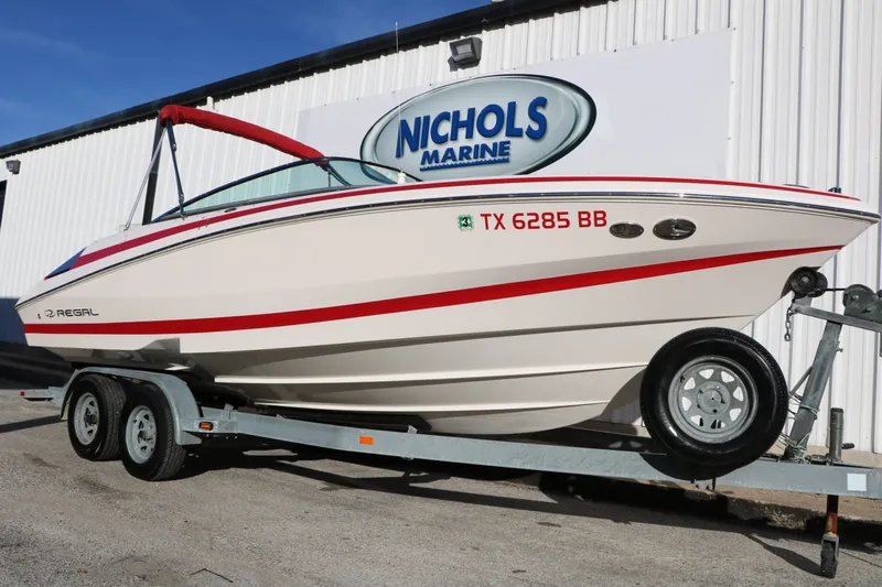 Slide: The Image of Regal 2200 Bowrider 2005 - 6