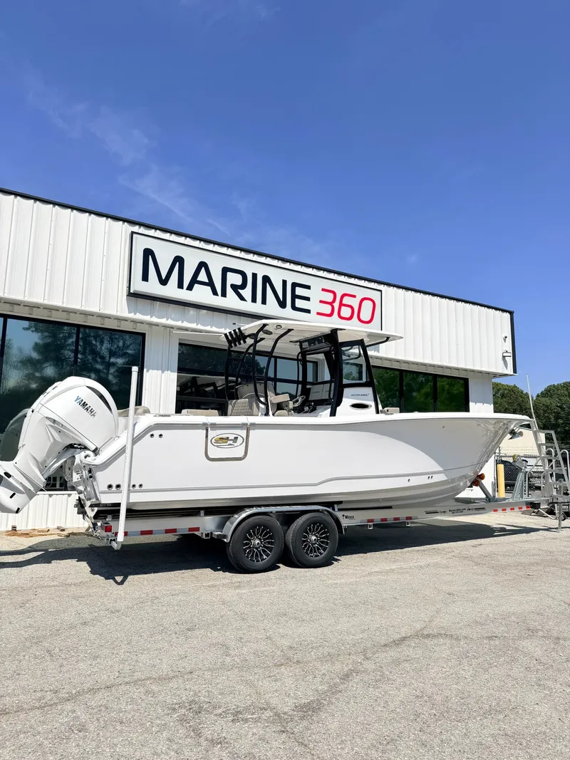 Slide: The Image of Sea Hunt Ultra 285 CB 2026 - 4