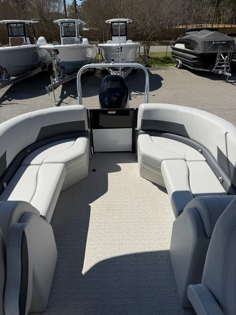 Slide: The Image of Coach Pontoons 243 RFC 2026 - 5