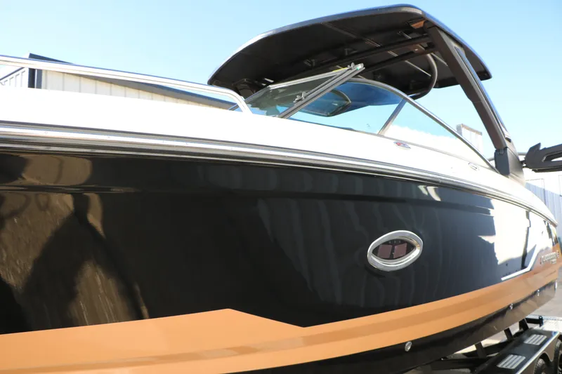 Slide: The Image of Chaparral 30 Surf 2026 - 14