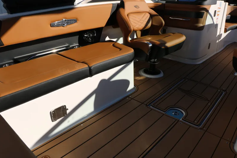 Slide: The Image of Chaparral 30 Surf 2026 - 26