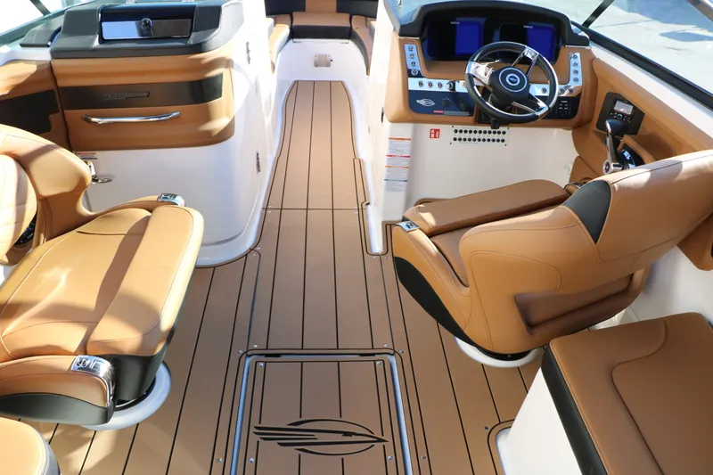 Slide: The Image of Chaparral 30 Surf 2026 - 27