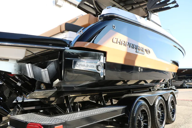 Slide: The Image of Chaparral 30 Surf 2026 - 3