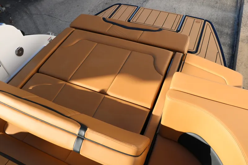 Slide: The Image of Chaparral 30 Surf 2026 - 37