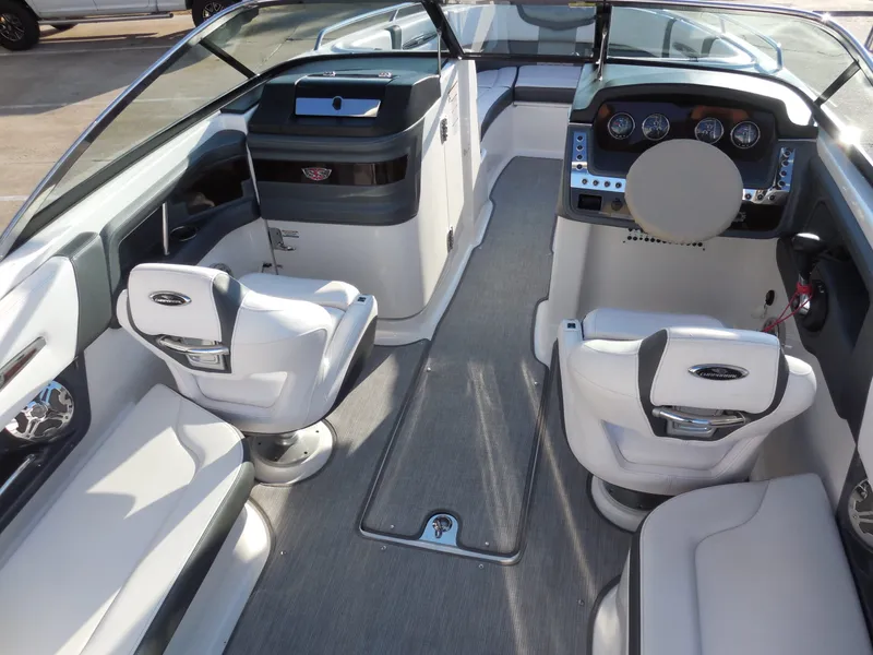 Slide: The Image of Chaparral 257 SSX 2019 - 8