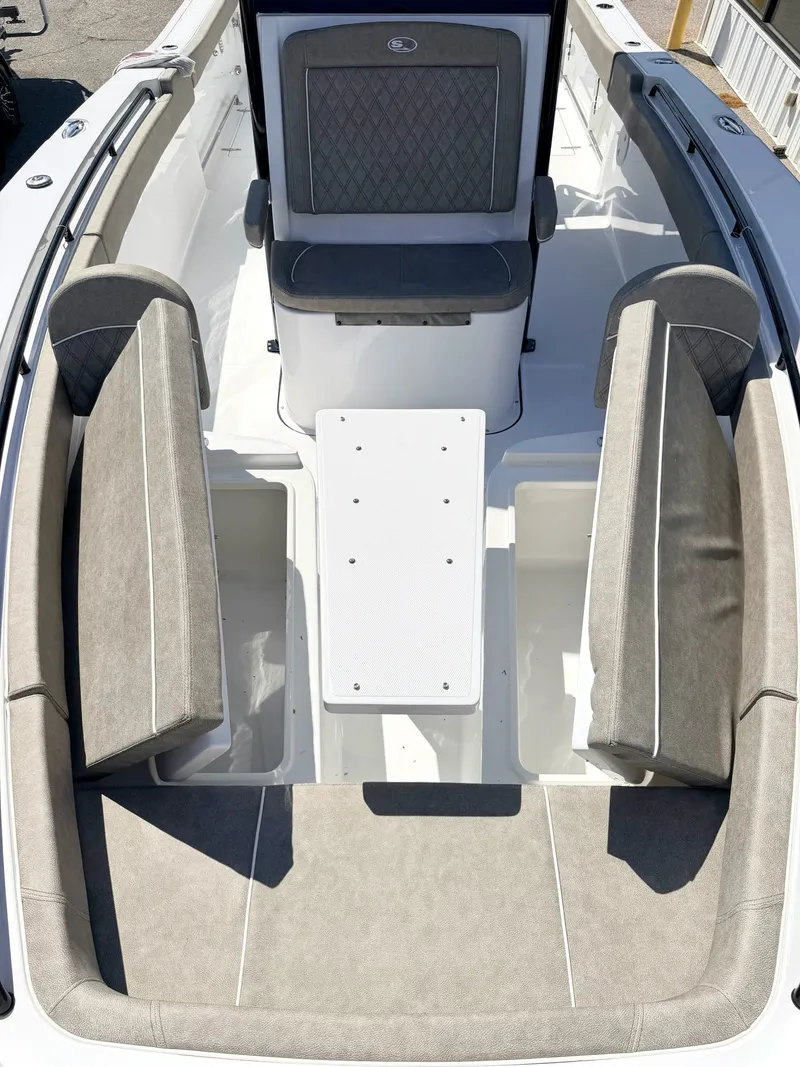 Slide: The Image of Sea Hunt Gamefish 30 FS 2026 - 32