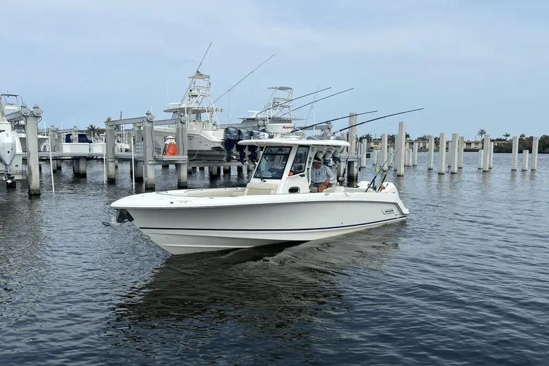 Slide: The Image of Boston Whaler 280 OUTRAGE 2019 - 1