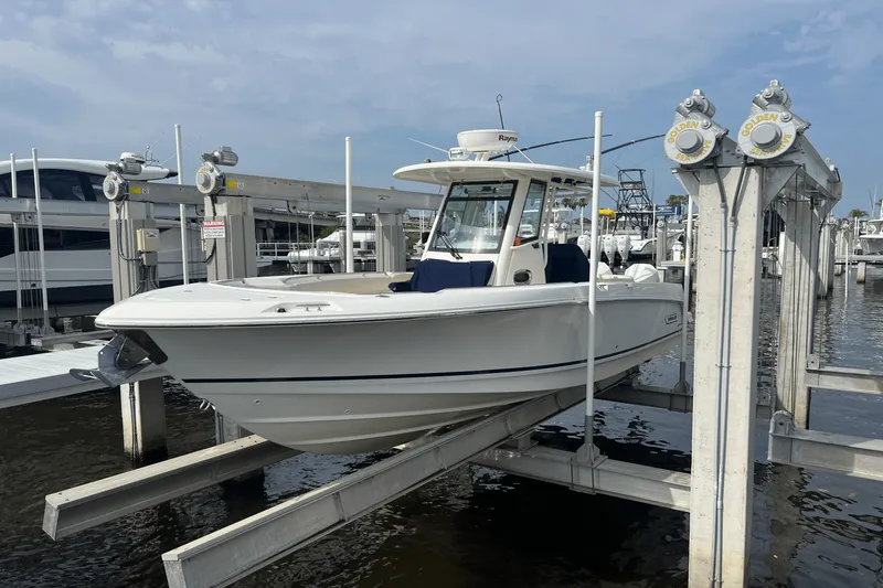 Slide: The Image of Boston Whaler 280 OUTRAGE 2019 - 12