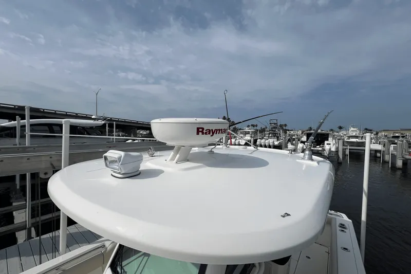 Slide: The Image of Boston Whaler 280 OUTRAGE 2019 - 32