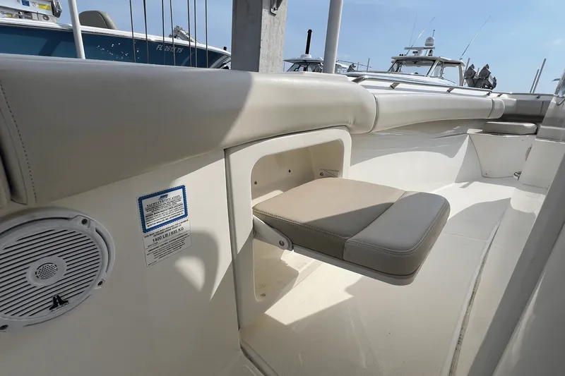 Slide: The Image of Boston Whaler 280 OUTRAGE 2019 - 45