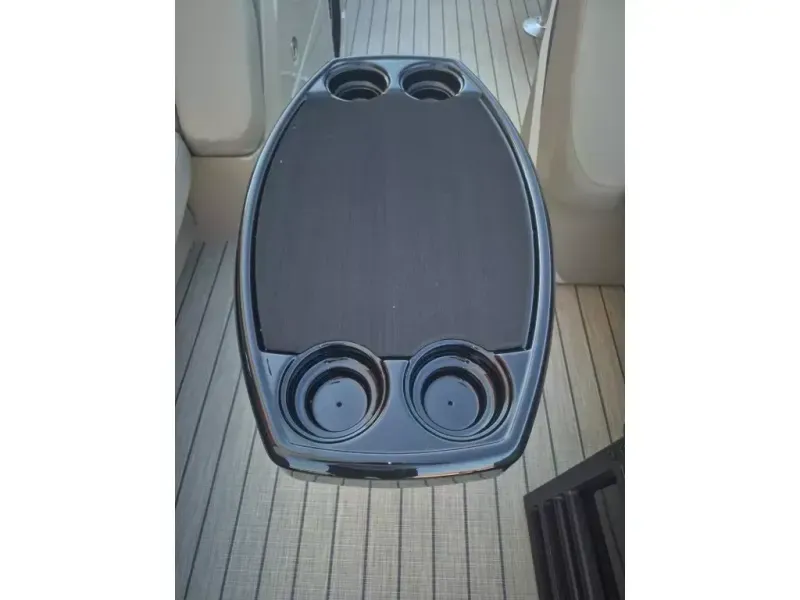 Slide: The Image of Starcraft Marine SLS-3 Q DH 2026 - 12