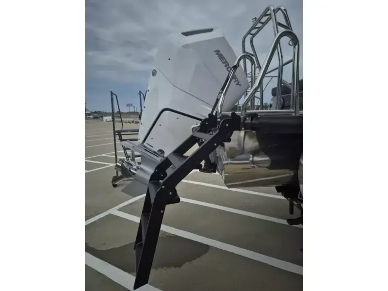 Slide: The Image of Harris GRAND MARINER 250 2026 - 13