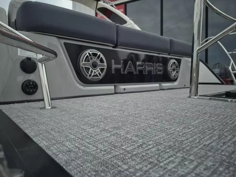 Slide: The Image of Harris GRAND MARINER 250 2026 - 6