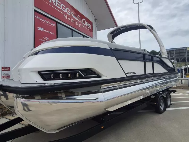Slide: The Image of Harris GRAND MARINER 250 2026 - 3