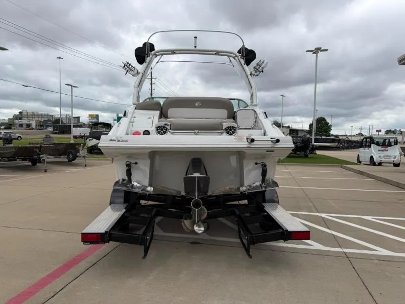 Slide: The Image of Crownline Boats E235 SURF 2022 - 4