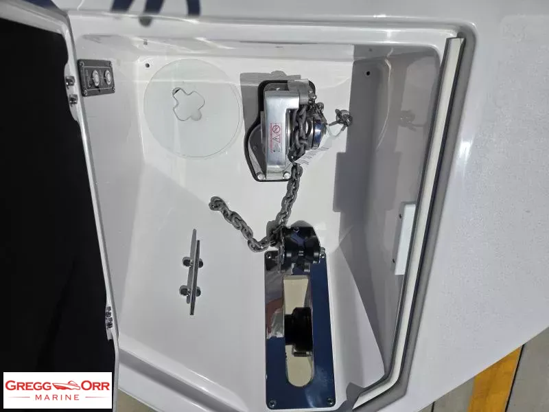 Slide: The Image of Sea Fox 268 COMMANDER 2026 - 16