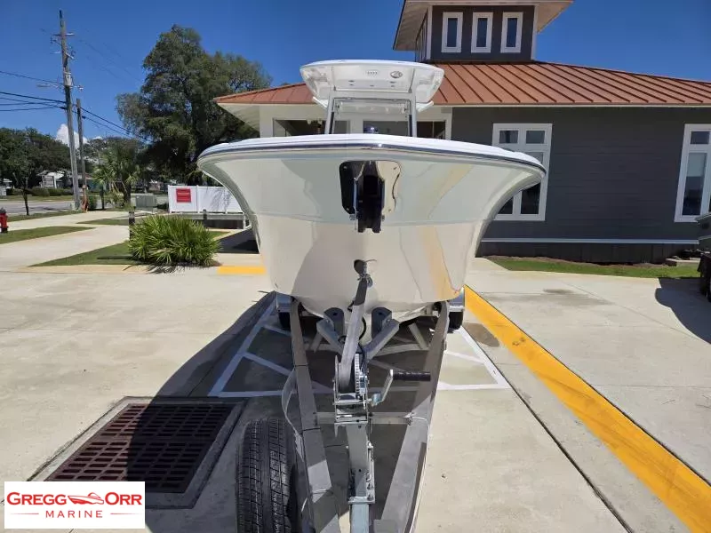 Slide: The Image of Sea Fox 268 COMMANDER 2026 - 3