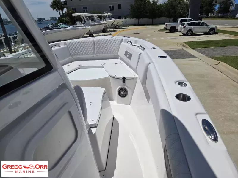 Slide: The Image of Sea Fox 268 COMMANDER 2026 - 7