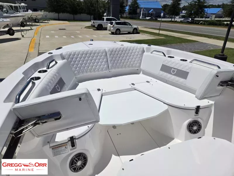 Slide: The Image of Sea Fox 268 COMMANDER 2026 - 11