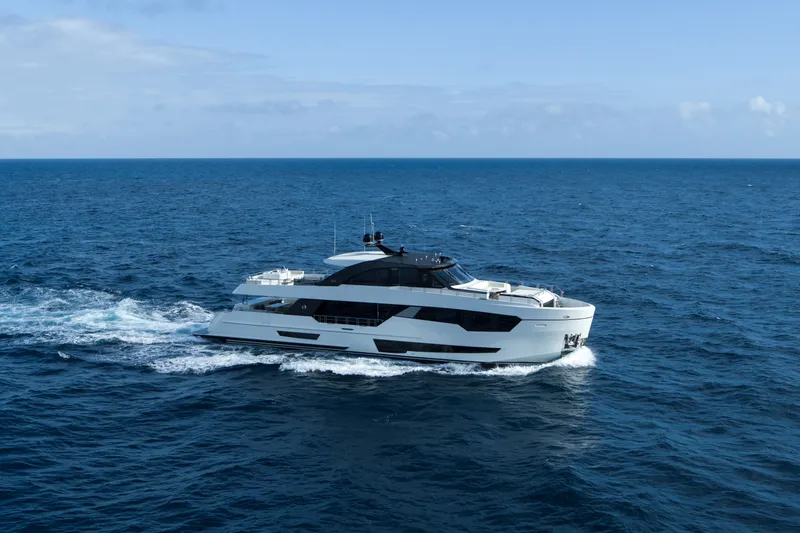 Slide: The Image of Ocean Alexander 30 Revolution Skylounge 2022 - 6