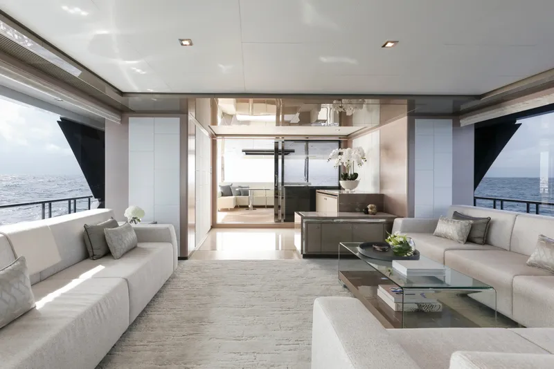 Slide: The Image of Ocean Alexander 30 Revolution Skylounge 2022 - 11