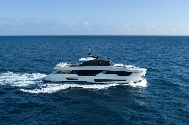 Slide: The Image of Ocean Alexander 30 Revolution Skylounge 2022 - 5
