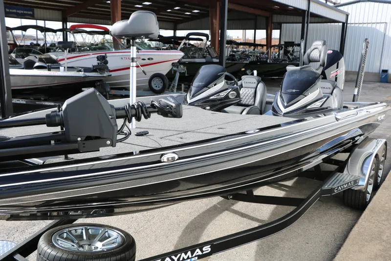 Slide: The Image of Caymas CX 21 PRO 2025 - 8