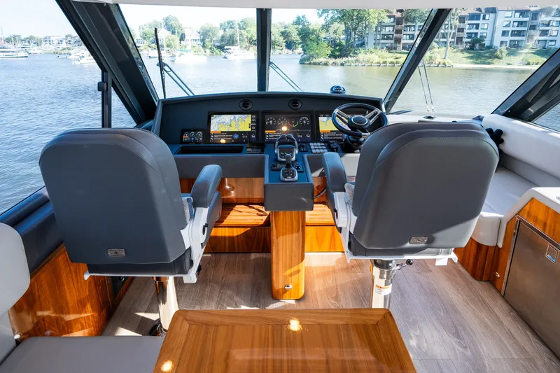 Slide: The Image of Riviera 57 Enclosed Flybridge 2023 - 64