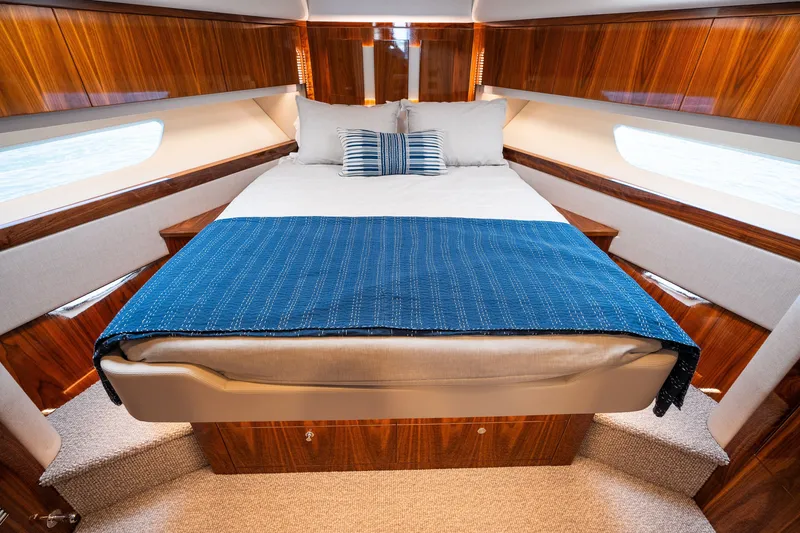 Slide: The Image of Riviera 57 Enclosed Flybridge 2023 - 33