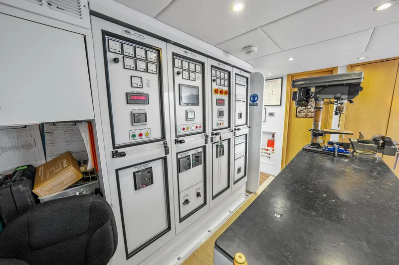 Slide: The Image of Trinity Tri-Deck 2005 - 62