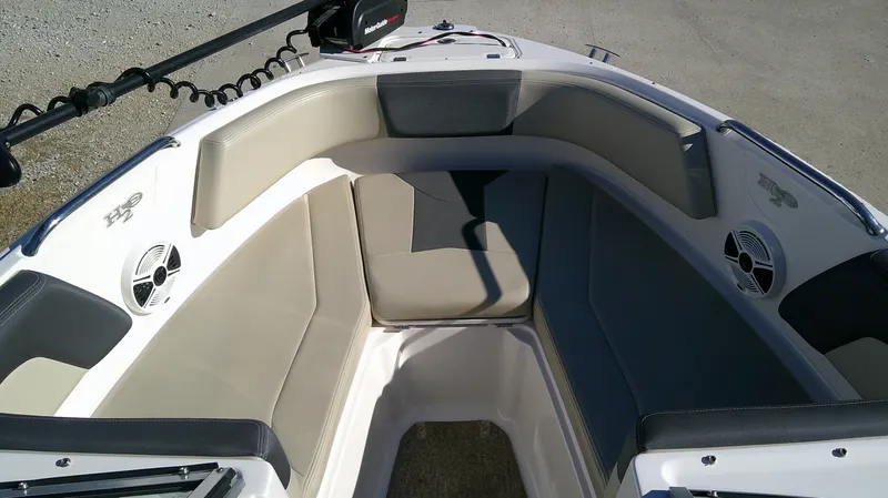 Slide: The Image of Chaparral 21 H2O SF 2015 - 12