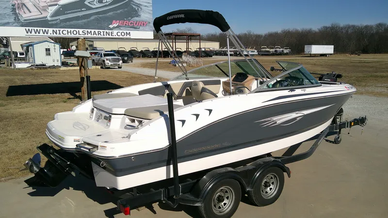 Slide: The Image of Chaparral 21 H2O SF 2015 - 3