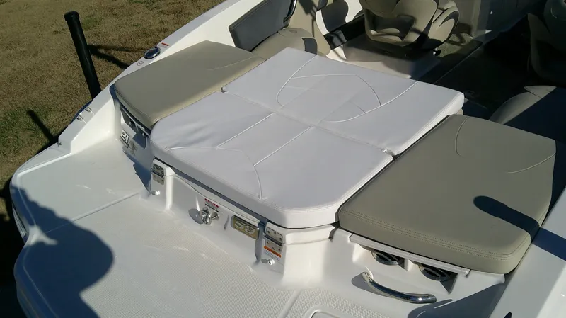 Slide: The Image of Chaparral 21 H2O SF 2015 - 5