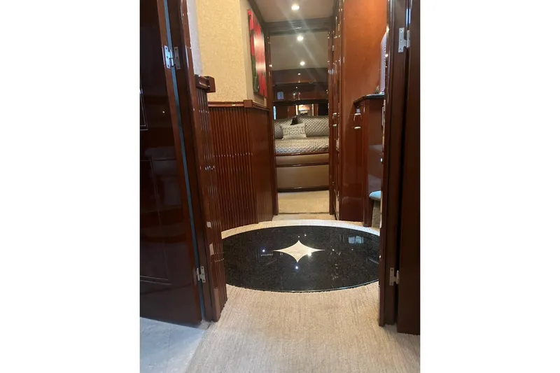 Slide: The Image of Marquis Pilothouse 2005 - 11