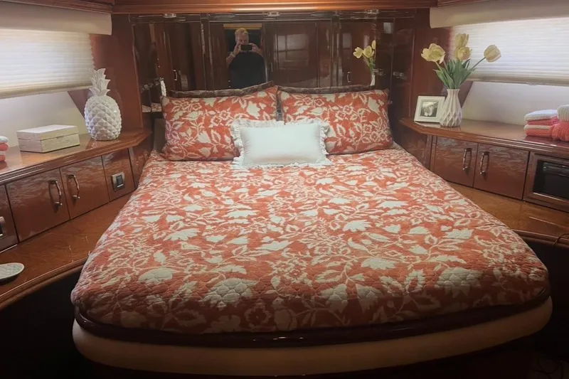 Slide: The Image of Marquis Pilothouse 2005 - 12