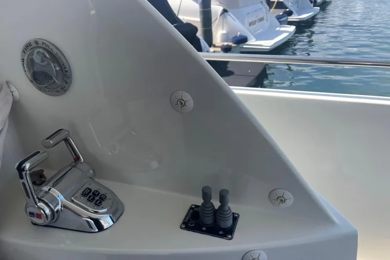 Slide: The Image of Marquis Pilothouse 2005 - 18